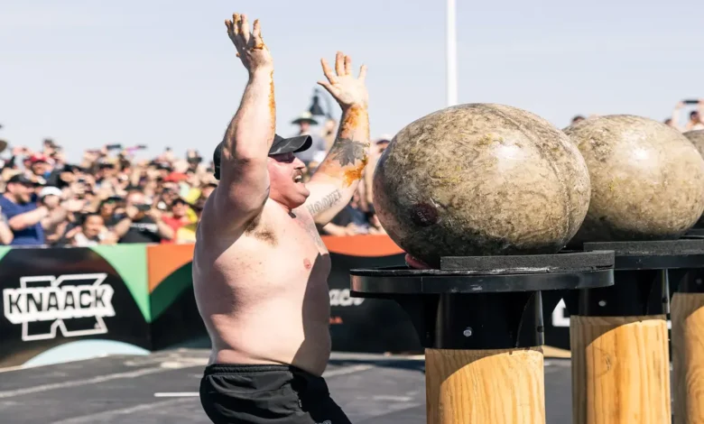 Mitchell Hooper: How He Balances Strength, Speed, and Stamina Mitchell Hooper
